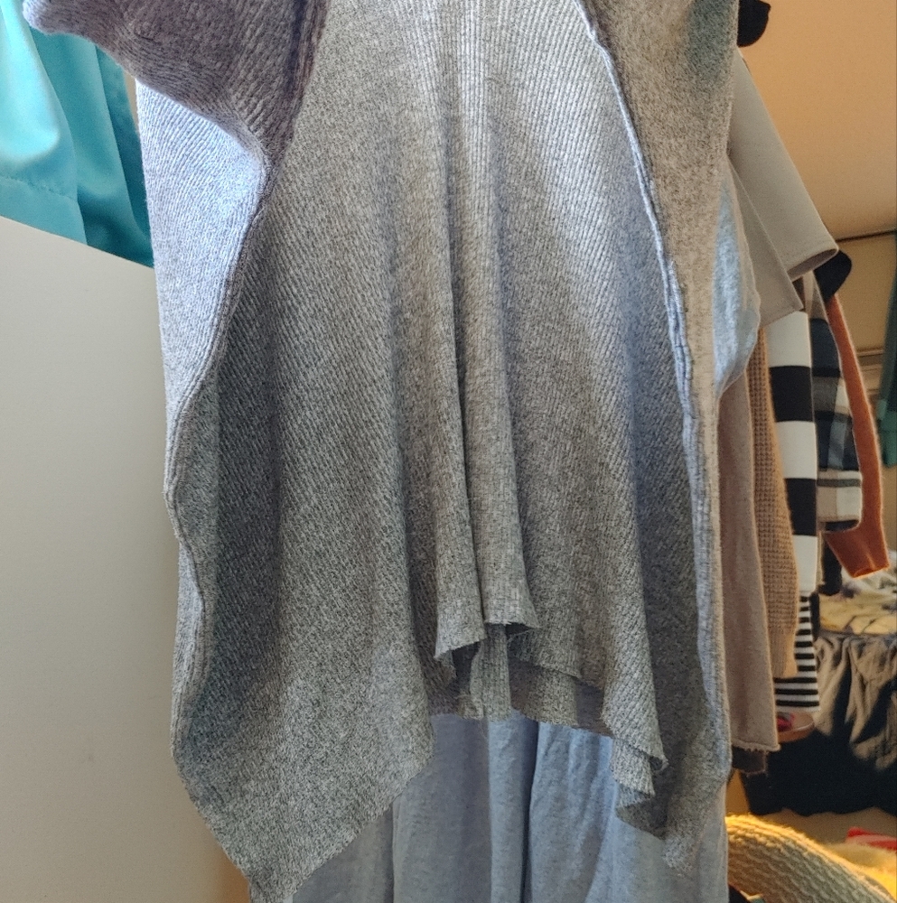 Workhall Grey Ribbed V-Neck Batwing Sweater - Picture 2 of 6